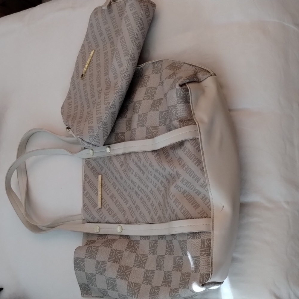 Steve Madden bag set